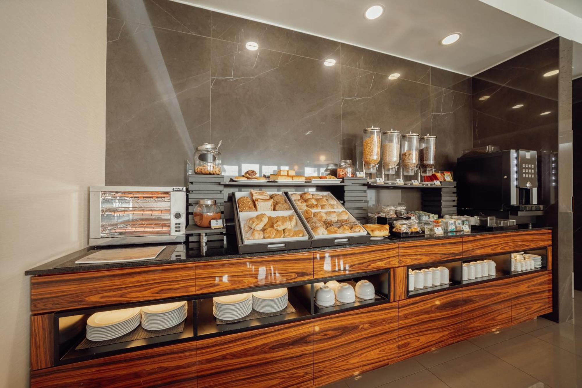 Abc Hotel Porto - Boavista Bagian luar foto