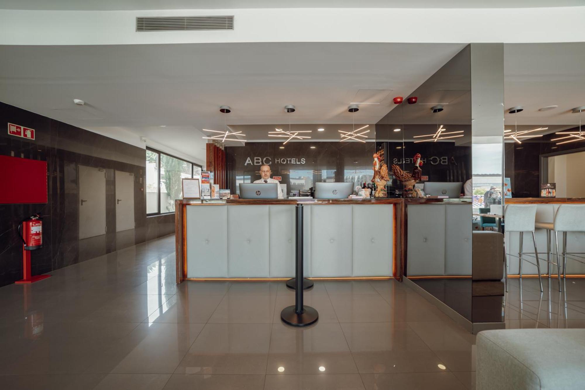 Abc Hotel Porto - Boavista Bagian luar foto