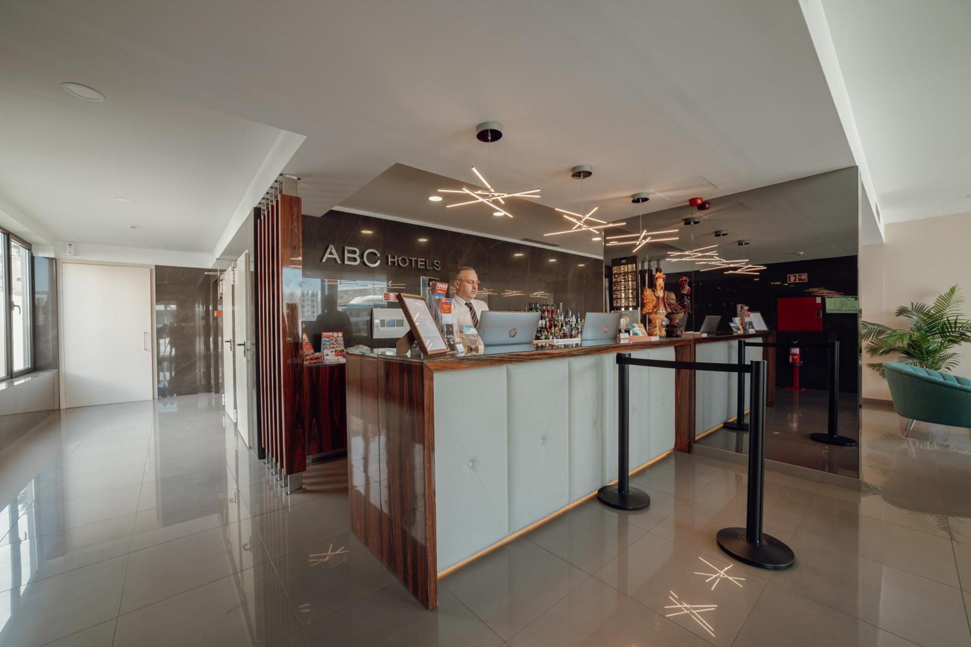 Abc Hotel Porto - Boavista Bagian luar foto